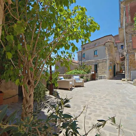 Il Fascino Del Borgo Castellabate